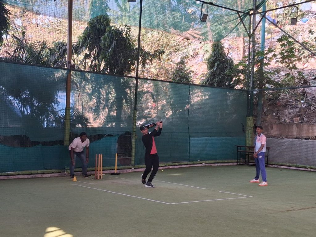 एल.एल.बी.प्रथम वर्षाच्या विद्यार्थ्यांसाठी वार्षिक क्रिडा महोत्सव